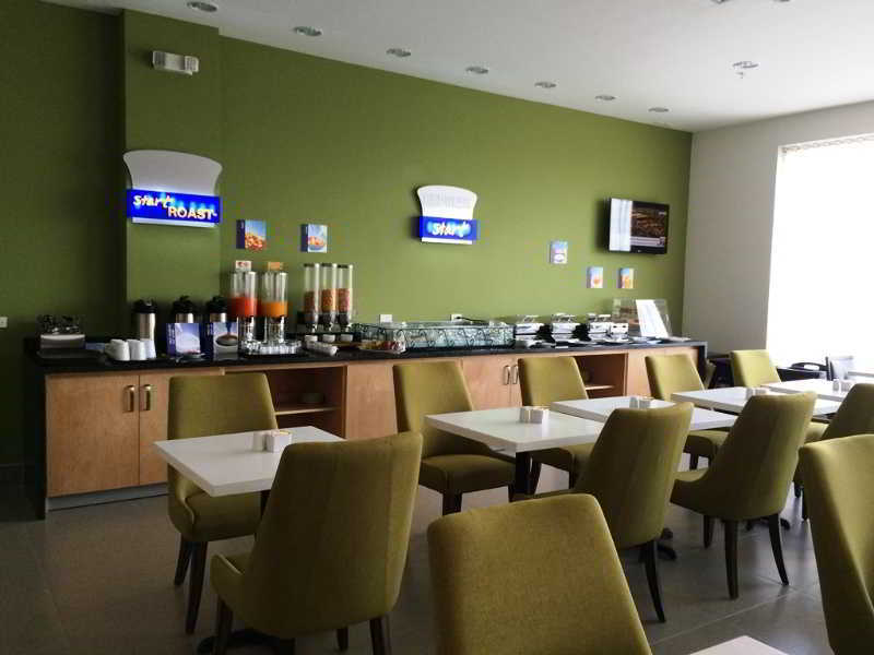 马那瓜快捷假日酒店 马那瓜湖 外观 照片